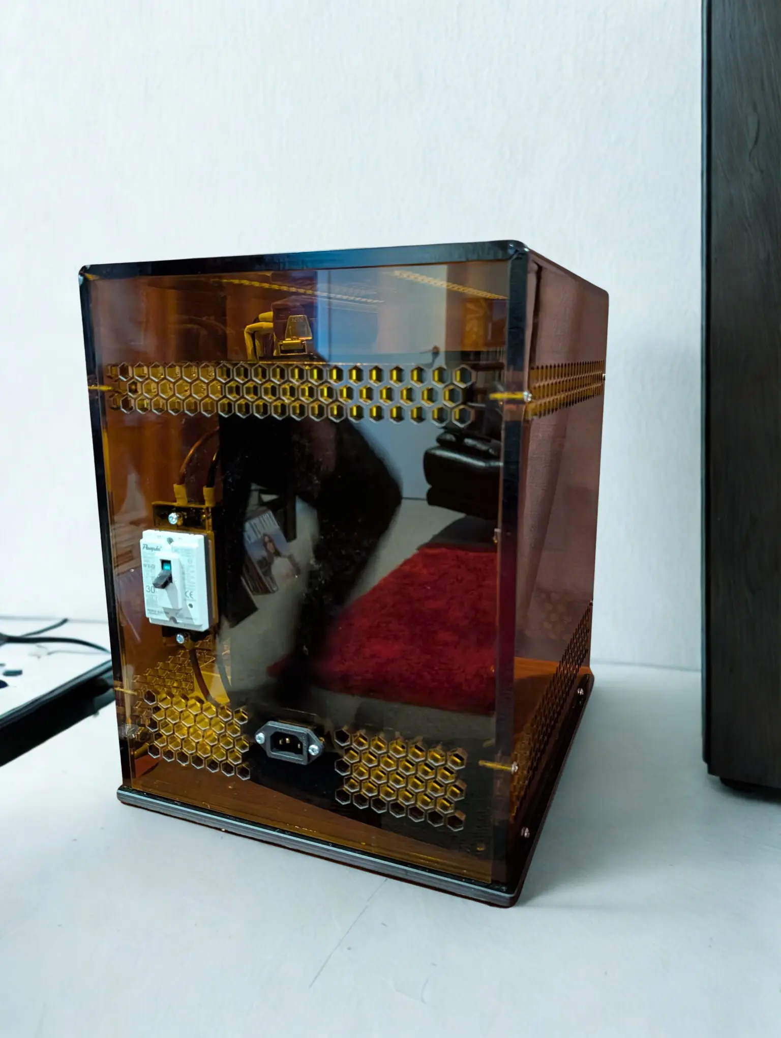 Diamond Audioworks Mega Isolation Transformer Rear